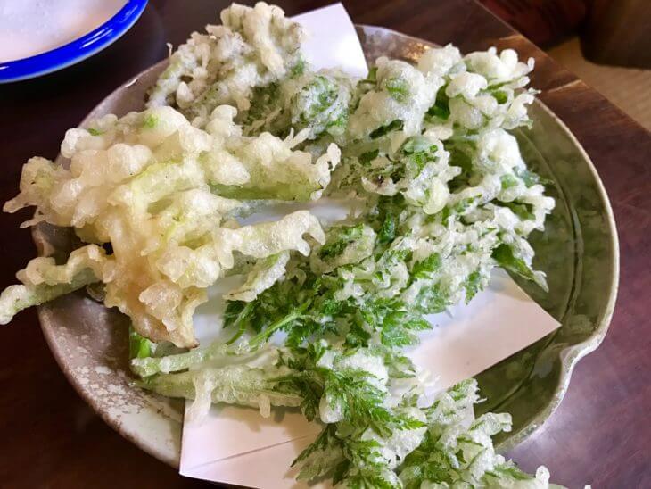 セロリの葉を天ぷら