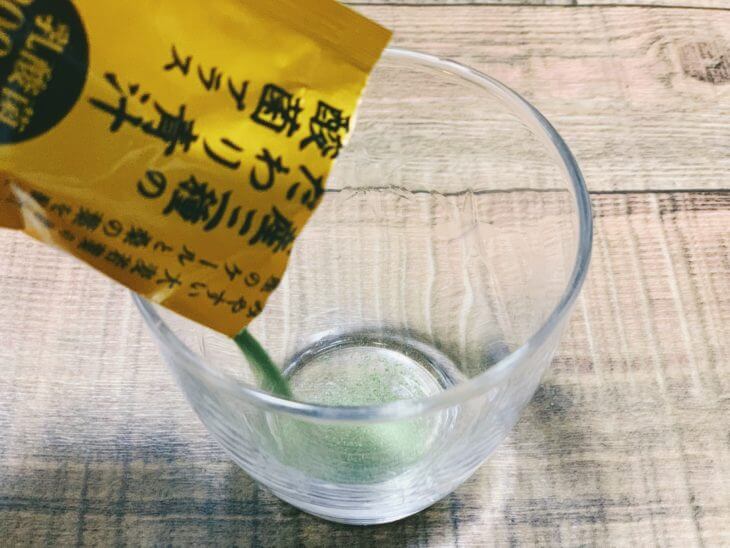 国産三種のこだわり青汁乳酸菌プラスの粉具合