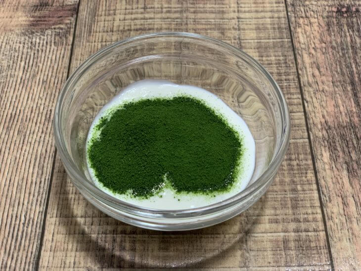 青汁ヨーグルト割り