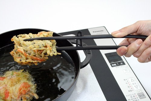 トング型の菜箸